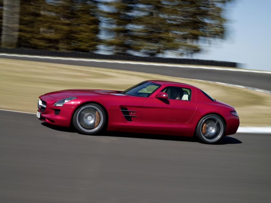  Mercedes-Benz SLS AMG 2010 года  (фото 446 из 526)